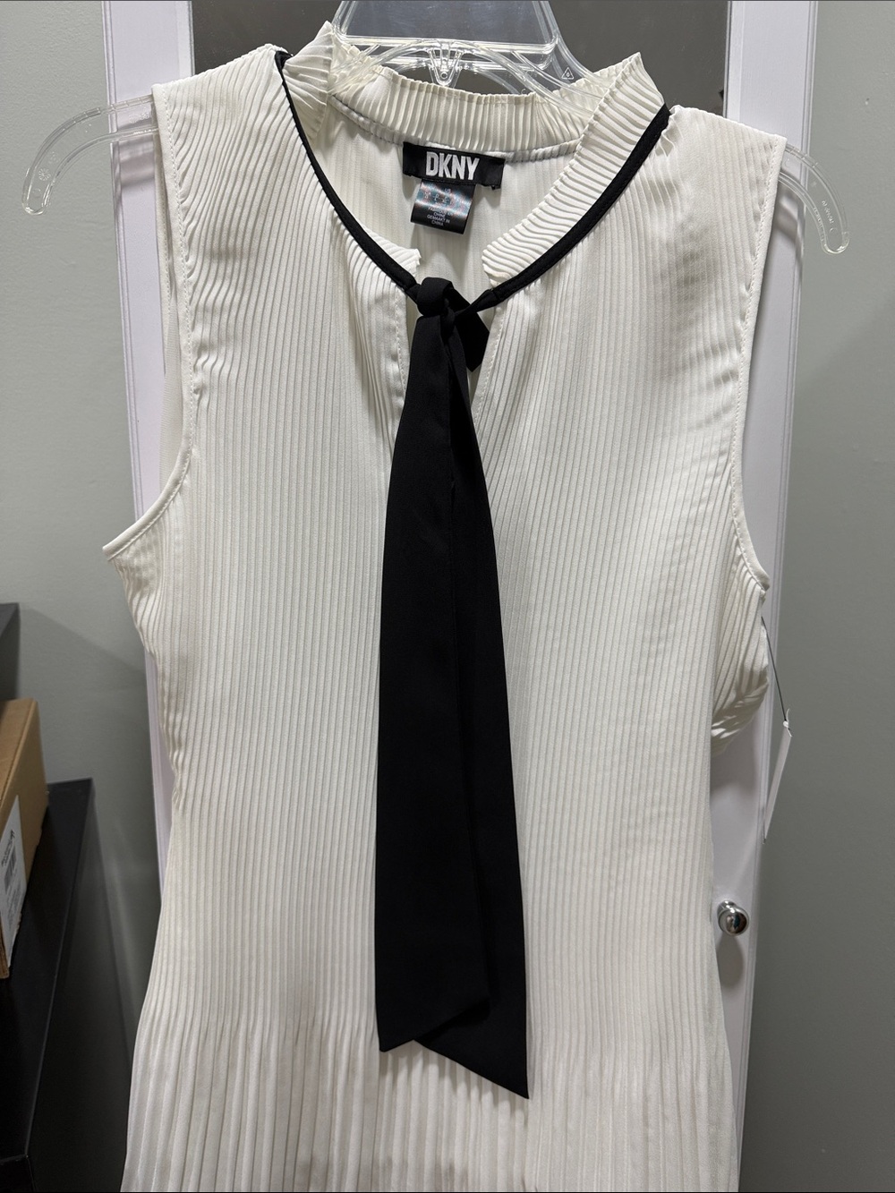 DKNY Cream Sleeveless Pleated Top with Black Neck Tie